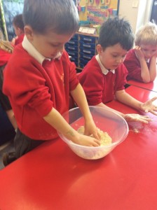 We have been baking gingerbread men this week to activate our literacy learning.